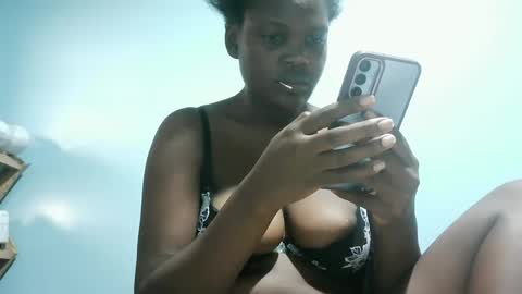 Snapshot of cute_roxie chatting on 26, 1, 2025 cute_roxie online show from 26, 1, 2025