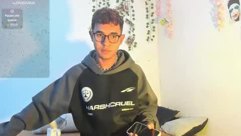 Snapshot of cute_sammy_1 chatting on 14, 9, 2025 cute_sammy_1 online show from 14, 9, 2025