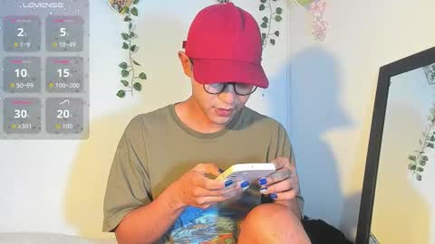 Snapshot of cute_sammy_1 chatting on 18, 9, 2025 cute_sammy_1 online show from 18, 9, 2025