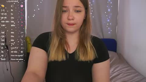 Snapshot of cute_sharloti chatting on 27, 5, 2026 Sasha online show from 27, 5, 2026