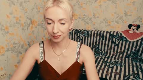 Snapshot of cute_smile_shy chatting on 3, 12, 2024 cute_smile_shy online show from 3, 12, 2024