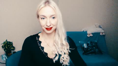 Snapshot of cute_smile_shy chatting on 26, 12, 2024 cute_smile_shy online show from 26, 12, 2024