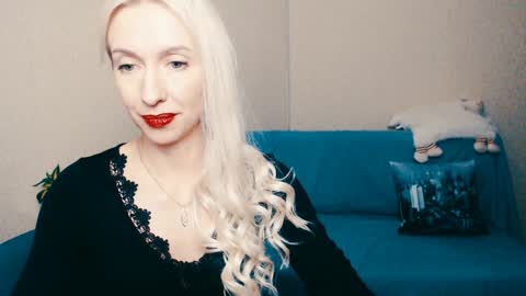 Snapshot of cute_smile_shy chatting on 26, 12, 2024 cute_smile_shy online show from 26, 12, 2024