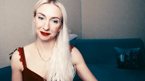 Snapshot of cute_smile_shy chatting on 14, 1, 2025 cute_smile_shy online show from 14, 1, 2025
