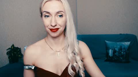 Snapshot of cute_smile_shy chatting on 25, 1, 2025 cute_smile_shy online show from 25, 1, 2025