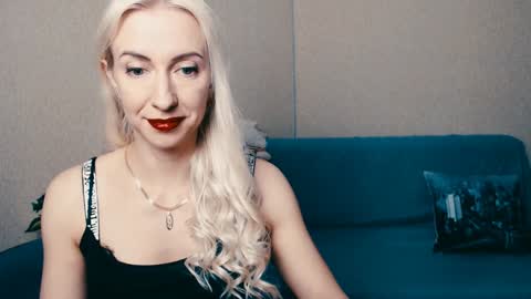 Snapshot of cute_smile_shy chatting on 7, 2, 2025 cute_smile_shy online show from 7, 2, 2025