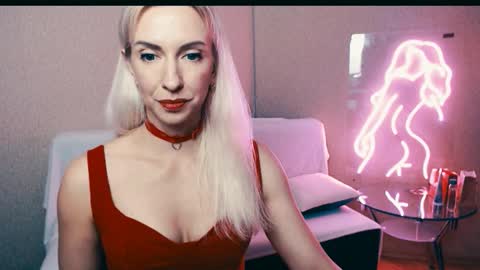 cute_smile_shy online show from 30, 10, 2025