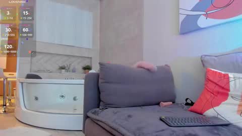 katalinda montt online show from 23, 11, 2025