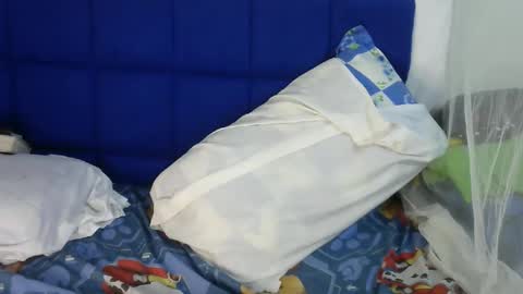 Snapshot of cuteallianah06 chatting on 19, 9, 2025 cuteallianah06 online show from 19, 9, 2025