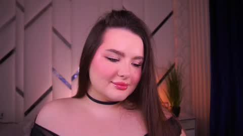 Amber online show from 5, 3, 2025