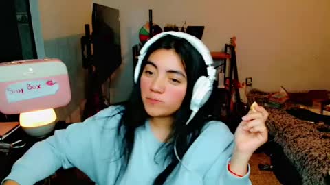 Snapshot of cuteambervi chatting on 20, 1, 2025 Princess Amber online show from 20, 1, 2025