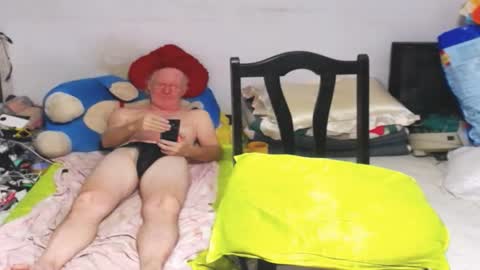 CuteAndSexyOne  Na and Brian online show from 15, 2, 2025