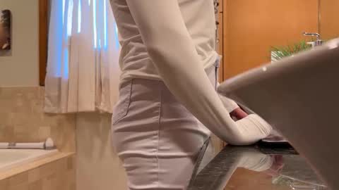 cutebb17 online show from 24, 4, 2026