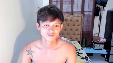 Snapshot of cuteboiixxx chatting on 8, 4, 2026 cuteboiixxx online show from 8, 4, 2026