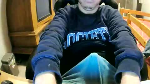 Snapshot of cuteboy090 chatting on 18, 10, 2025 Cuteboy090 online show from 18, 10, 2025