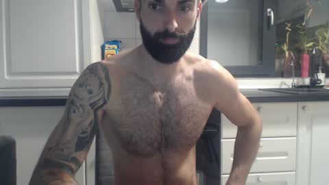 Snapshot of cuteeboy chatting on 20, 1, 2025 cuteeboy online show from 20, 1, 2025