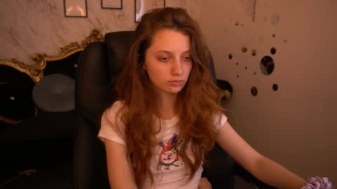 Foxy online show from 9, 6, 2026
