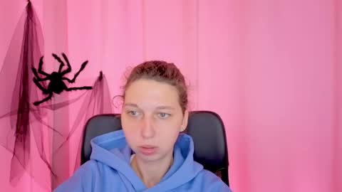 Elli online show from 11, 11, 2025