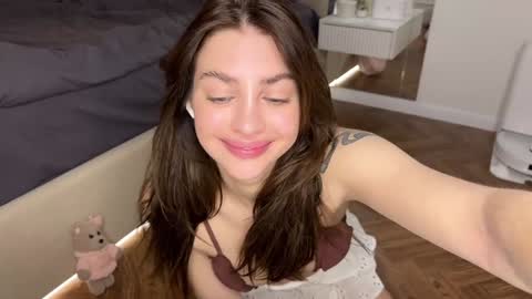 Snapshot of cuteelsa_ chatting on 6, 1, 2025 Elsa online show from 6, 1, 2025