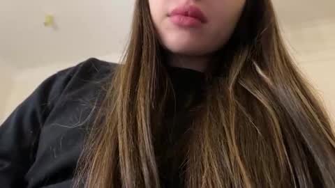 Snapshot of cuteelsa_ chatting on 19, 2, 2025 Elsa online show from 19, 2, 2025