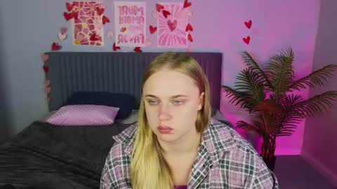 Snapshot of cutefever chatting on 6, 7, 2026 Amyy online show from 6, 7, 2026
