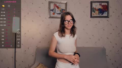 Snapshot of cutefluffy chatting on 27, 9, 2025 Melisa online show from 27, 9, 2025