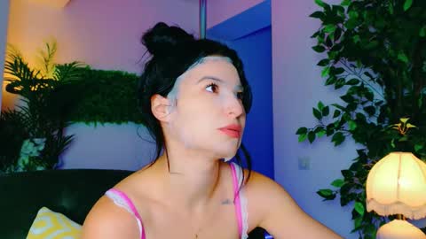 cuteness__girl online show from 18, 9, 2025