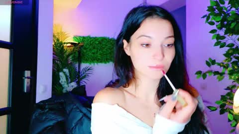 cuteness__girl online show from 20, 10, 2025