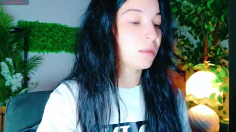 cuteness__girl online show from 27, 10, 2025