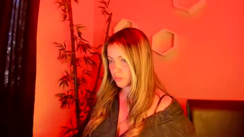 Snapshot of cutesamantha_ chatting on 19, 5, 2026 cutesamantha_ online show from 19, 5, 2026