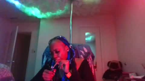 mary mack online show from 5, 2, 2025