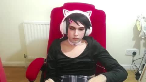 Snapshot of cutest_princess chatting on 16, 10, 2025 cutest_princess online show from 16, 10, 2025