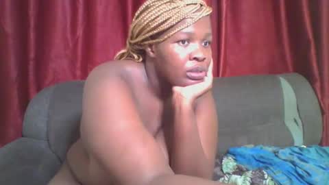 Snapshot of cutey_mellanin chatting on 31, 1, 2025 cutey_mellanin online show from 31, 1, 2025