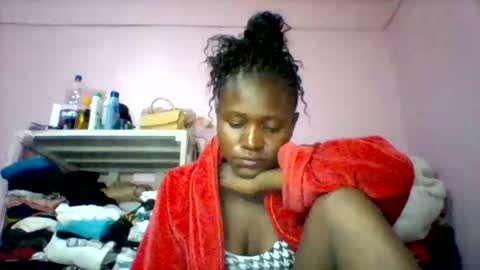 Snapshot of cutezola chatting on 13, 9, 2025 cutezola online show from 13, 9, 2025