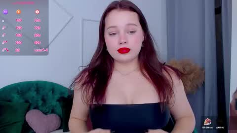 Snapshot of cutie__cutiee_ chatting on 28, 9, 2025 Nika online show from 28, 9, 2025