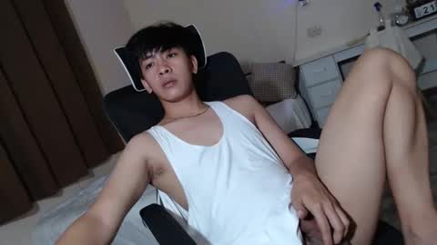 Snapshot of cutie_cumshow chatting on 21, 10, 2025 Neil Taylor online show from 21, 10, 2025