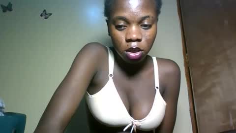 Snapshot of cutie_plush chatting on 16, 5, 2026 cutieplush online show from 16, 5, 2026