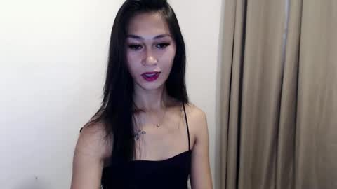 Urlover Steph online show from 7, 6, 2026