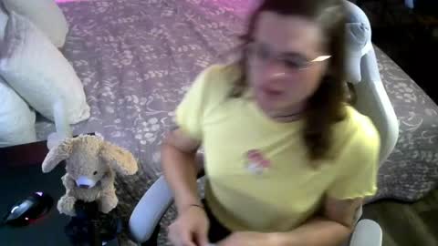 Snapshot of cutiepiescarlett chatting on 7, 5, 2026 cutiepiescarlett online show from 7, 5, 2026