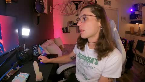 Snapshot of cutiepiescarlett chatting on 24, 5, 2026 cutiepiescarlett online show from 24, 5, 2026
