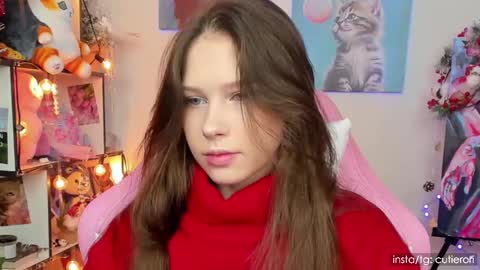 Rori  Instagram cutierori  online show from 20, 12, 2024