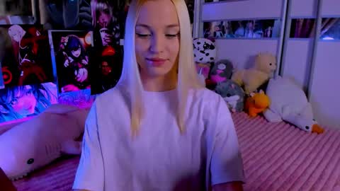 Snapshot of cuttie_ponyy chatting on 8, 2, 2026 Nora online show from 8, 2, 2026