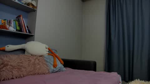 cuttiebunny online show from 10, 1, 2025