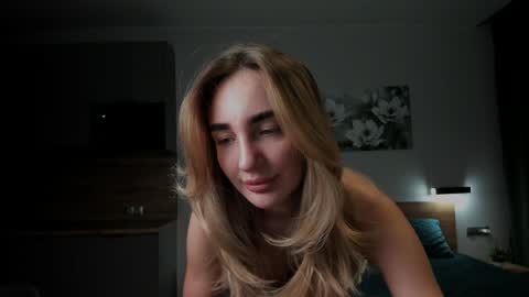 CuttieChloe online show from 24, 12, 2024
