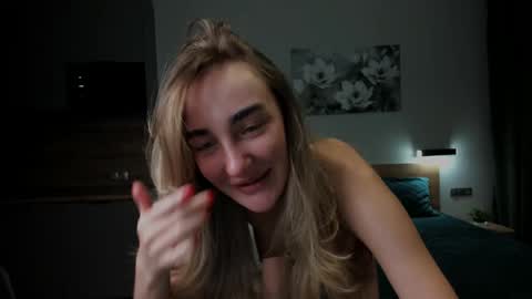 CuttieChloe online show from 29, 12, 2024