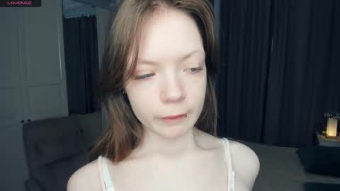 Snapshot of cuty_petite chatting on 14, 5, 2026 Anne online show from 14, 5, 2026
