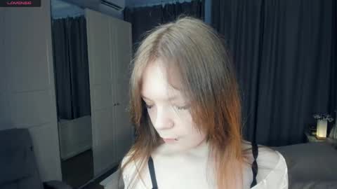 Snapshot of cuty_petite chatting on 16, 5, 2026 Anne online show from 16, 5, 2026