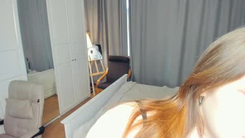 Snapshot of cuty_petite chatting on 8, 6, 2026 Anne online show from 8, 6, 2026
