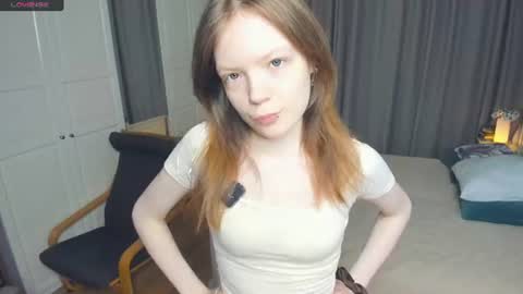 Snapshot of cuty_petite chatting on 13, 6, 2026 Anne online show from 13, 6, 2026