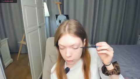 Snapshot of cuty_petite chatting on 7, 7, 2026 Anne online show from 7, 7, 2026